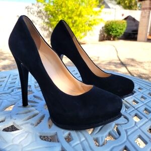GUESS black suede Platform Heels